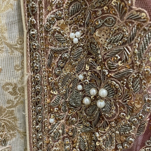 PAKISTANI WEDDING WEAR DESIGNER OUTFIT - Picture 2 of 8